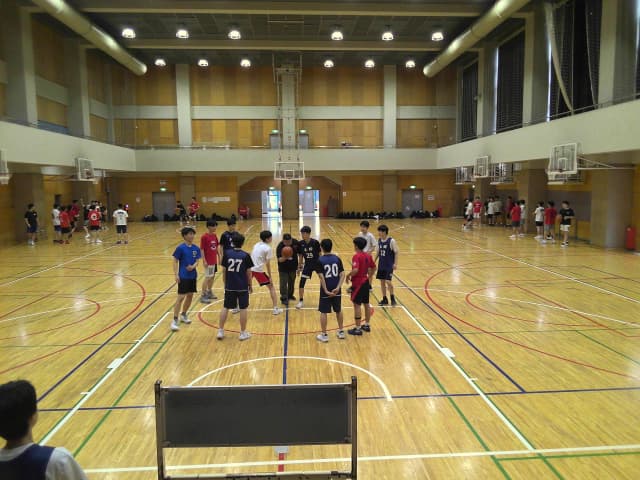 中学バスケットボール部招待試合のサムネイル